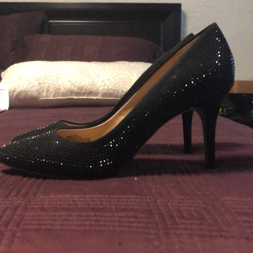 INC black sparkle pumps